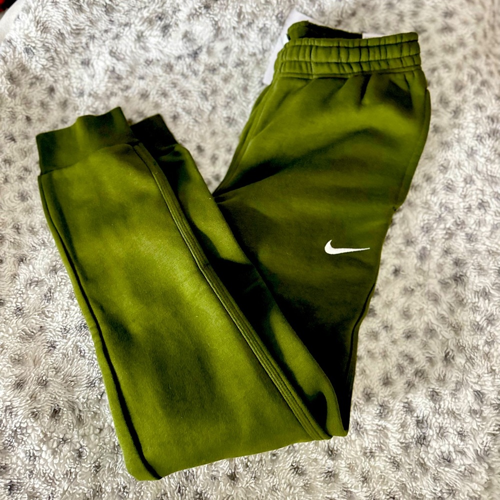 Nike men’s training joggers